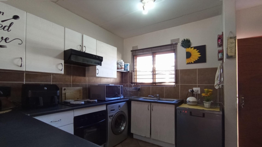 2 Bedroom Property for Sale in Northwold Gauteng