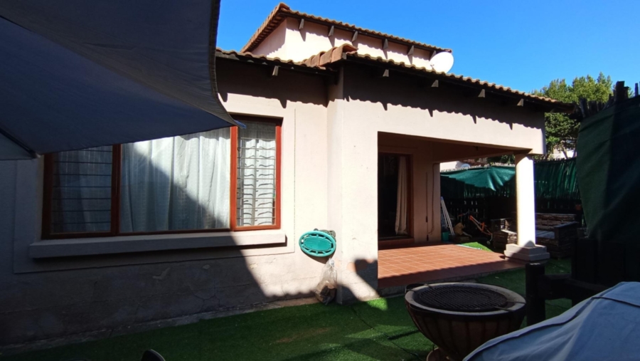 2 Bedroom Property for Sale in Northwold Gauteng