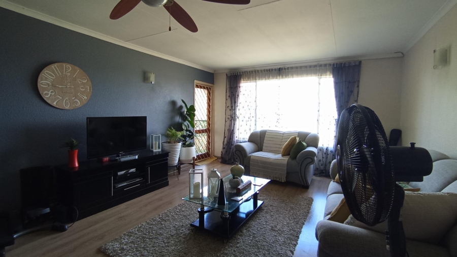 2 Bedroom Property for Sale in Northcliff Gauteng