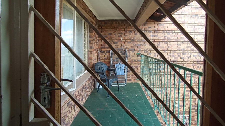 2 Bedroom Property for Sale in Northcliff Gauteng