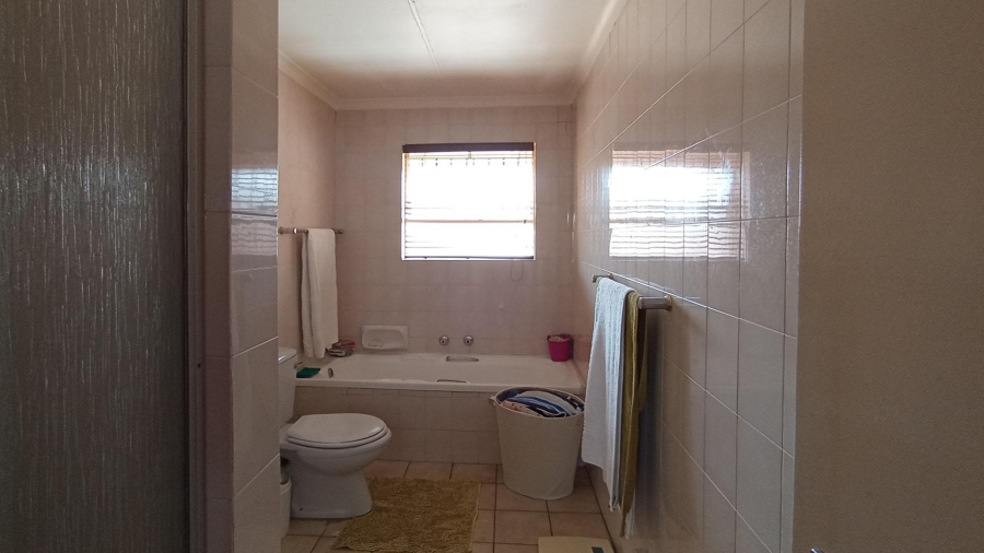 2 Bedroom Property for Sale in Northcliff Gauteng