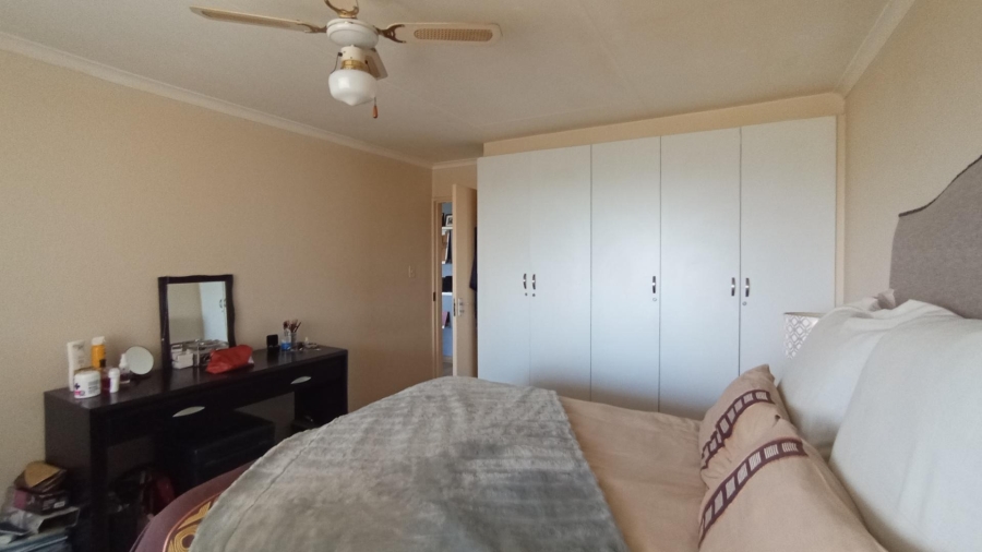 2 Bedroom Property for Sale in Northcliff Gauteng