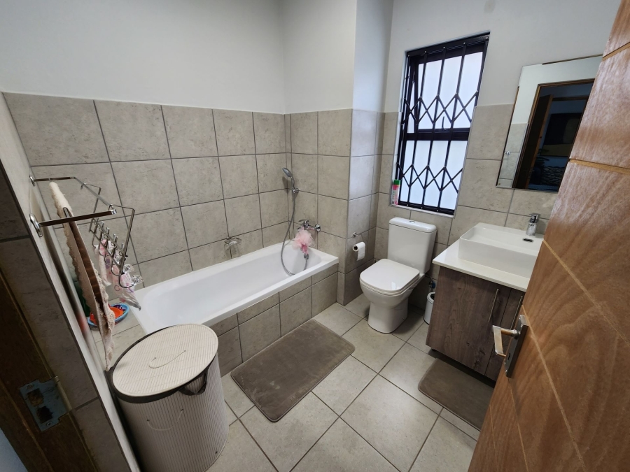 2 Bedroom Property for Sale in Eveleigh Gauteng