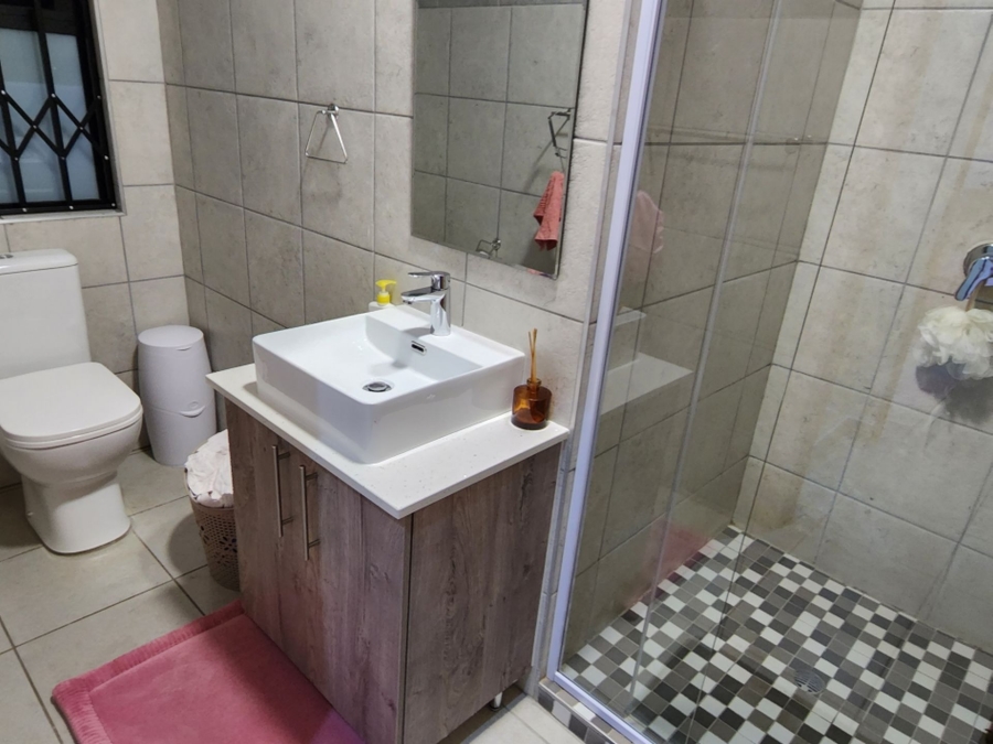 2 Bedroom Property for Sale in Eveleigh Gauteng