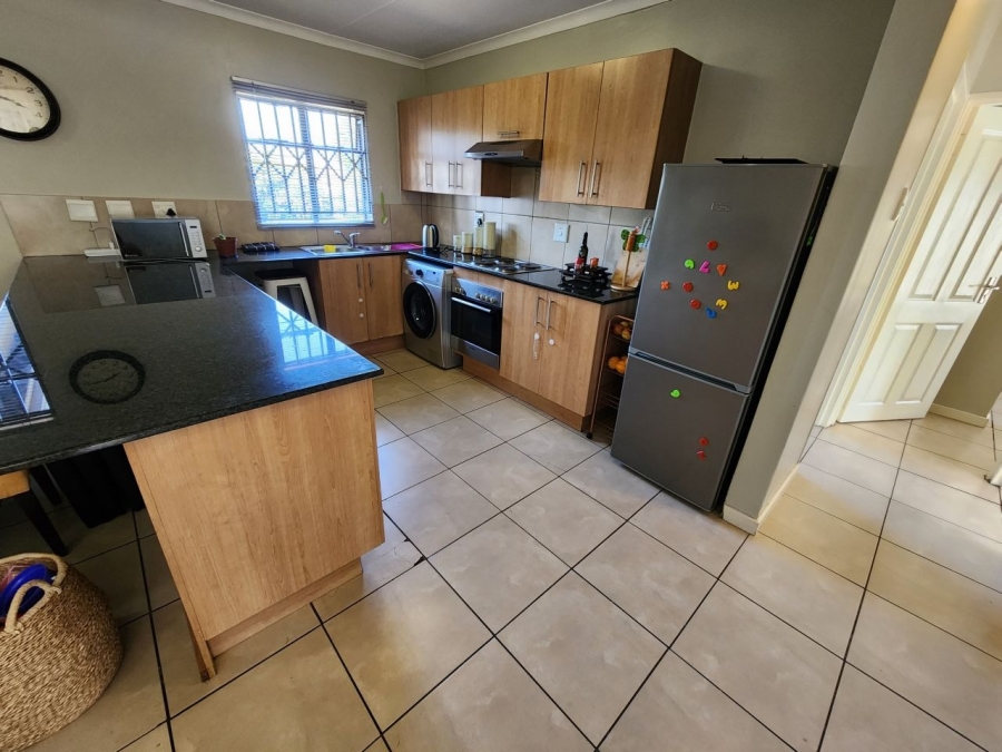 2 Bedroom Property for Sale in Ravenswood Gauteng