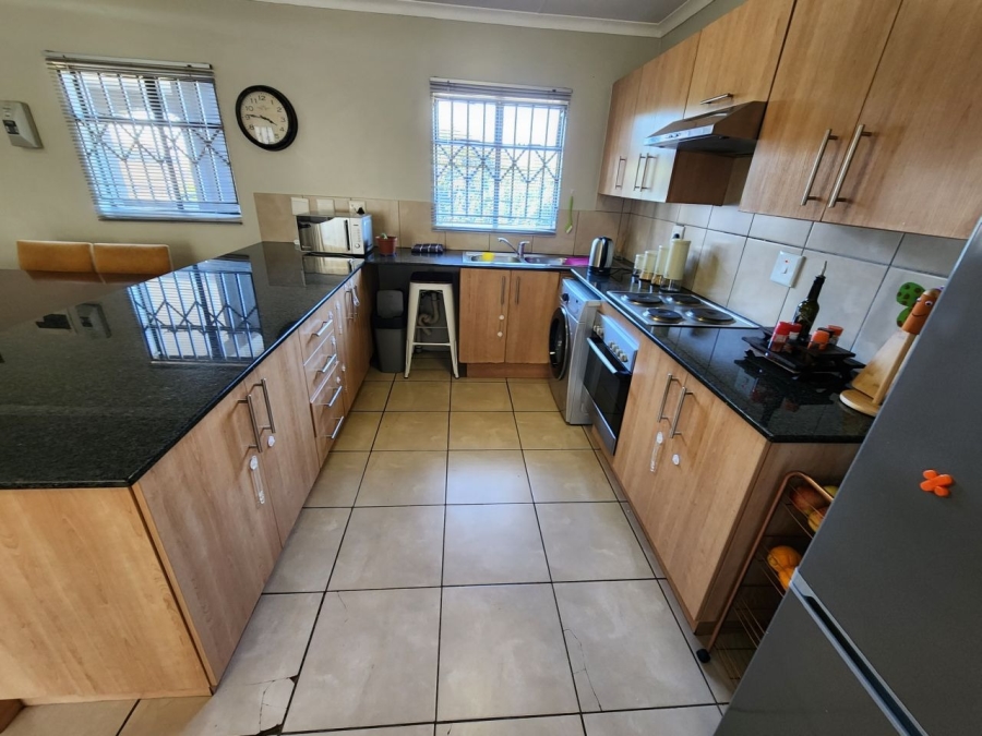 2 Bedroom Property for Sale in Ravenswood Gauteng