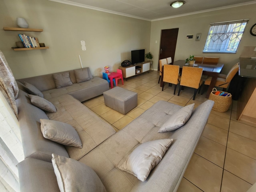 2 Bedroom Property for Sale in Ravenswood Gauteng