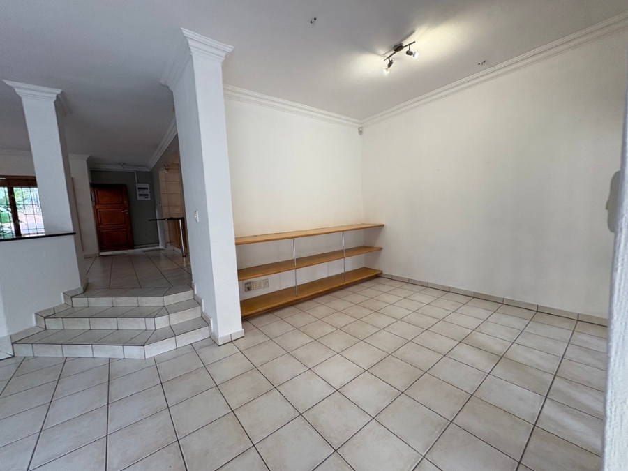 To Let 3 Bedroom Property for Rent in Sandown Gauteng