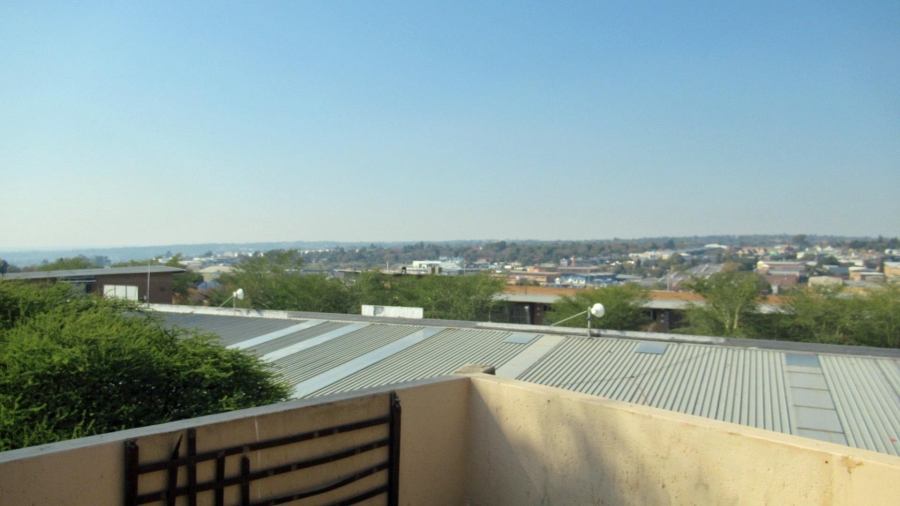 2 Bedroom Property for Sale in Bromhof Gauteng