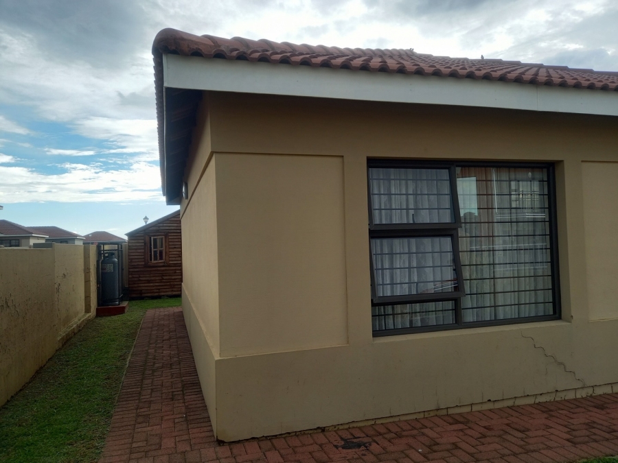 2 Bedroom Property for Sale in Sonneveld Gauteng