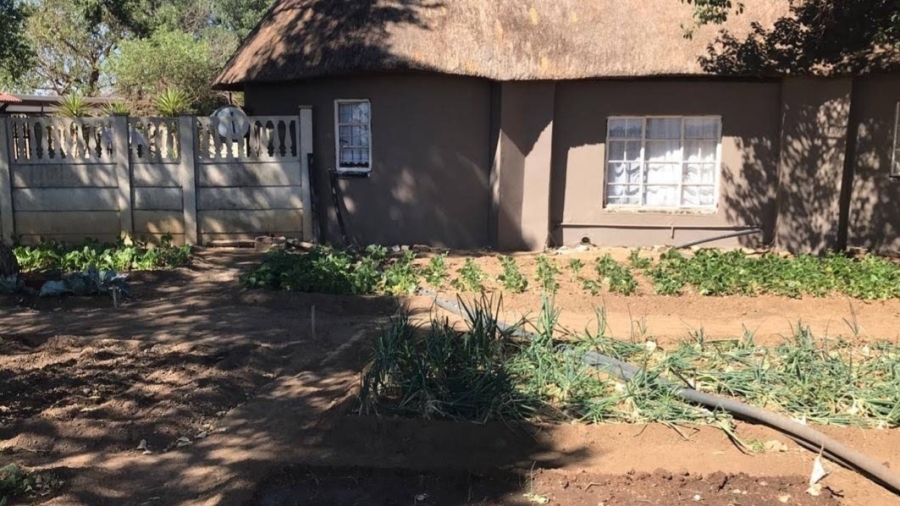 4 Bedroom Property for Sale in Zuurfontein Gauteng