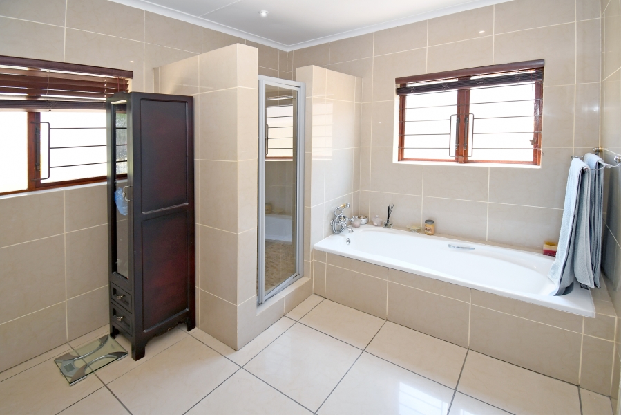 4 Bedroom Property for Sale in Bryanston Gauteng