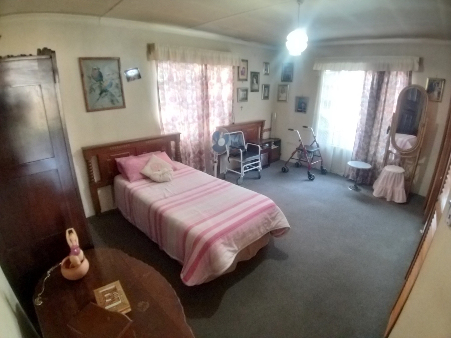 4 Bedroom Property for Sale in Daggafontein Gauteng