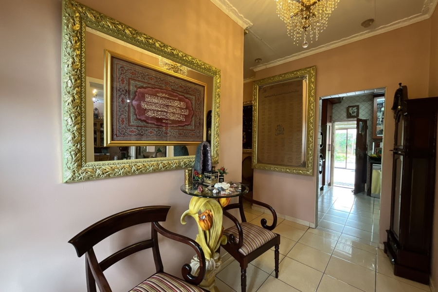 4 Bedroom Property for Sale in Robertsham Gauteng