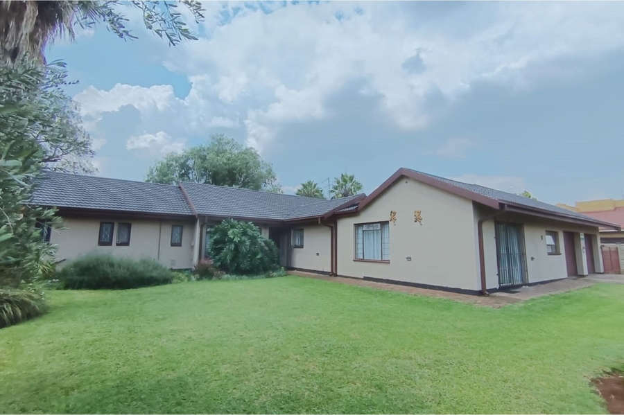 3 Bedroom Property for Sale in Flora Gardens Gauteng