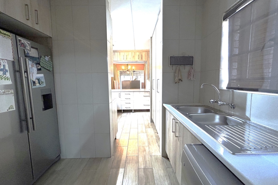 3 Bedroom Property for Sale in Amorosa Gauteng