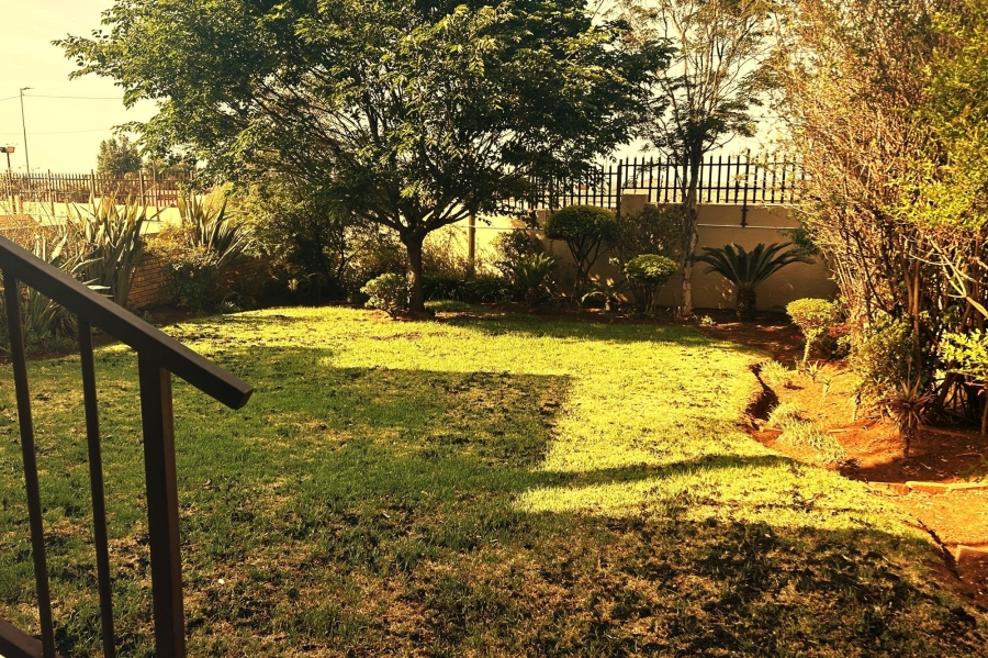 3 Bedroom Property for Sale in Amorosa Gauteng