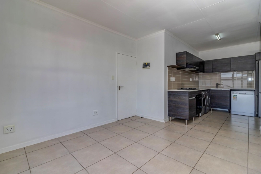 1 Bedroom Property for Sale in Olivedale Gauteng