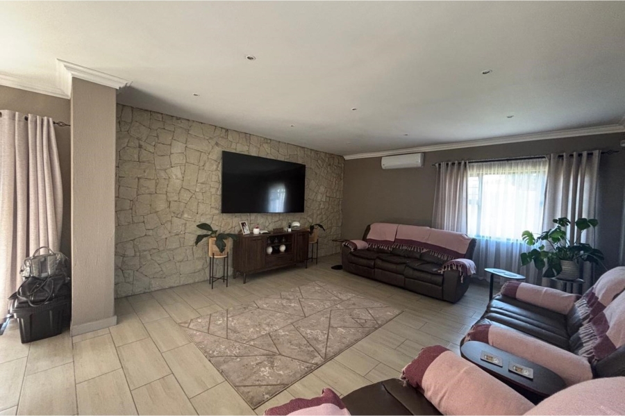 3 Bedroom Property for Sale in Vanderbijlpark SW 1 Gauteng