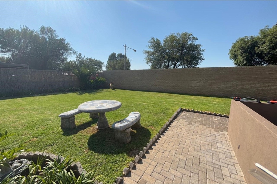 3 Bedroom Property for Sale in Vanderbijlpark SW 1 Gauteng