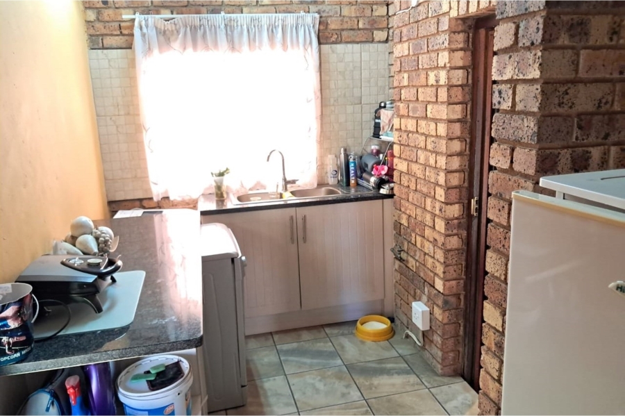 3 Bedroom Property for Sale in Die Hoewes Gauteng