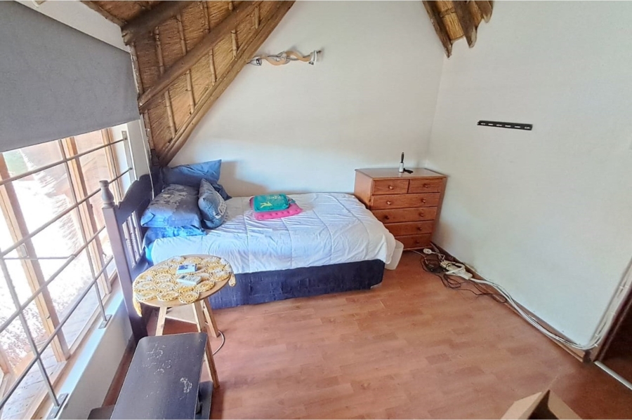 3 Bedroom Property for Sale in Die Hoewes Gauteng