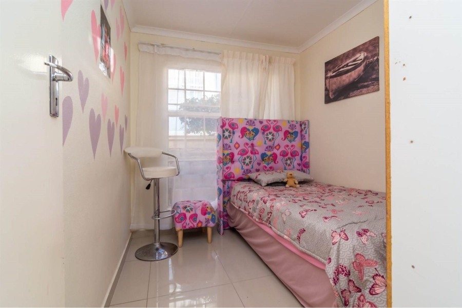 3 Bedroom Property for Sale in Carenvale Gauteng