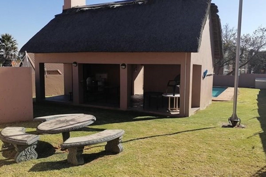 3 Bedroom Property for Sale in Carenvale Gauteng