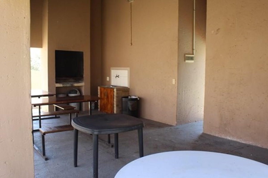 3 Bedroom Property for Sale in Carenvale Gauteng