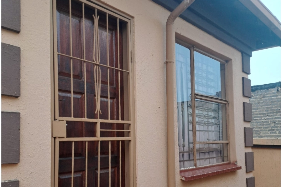 3 Bedroom Property for Sale in Clayville Gauteng