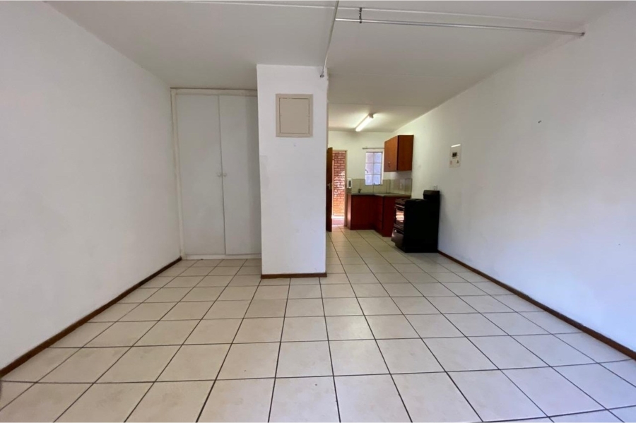 To Let 1 Bedroom Property for Rent in Lotus Gardens Gauteng