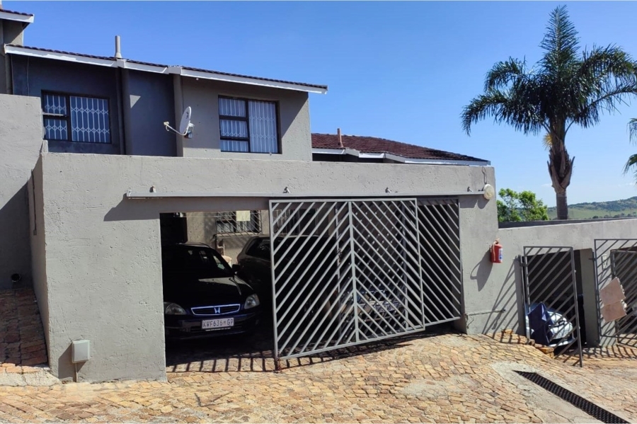 3 Bedroom Property for Sale in Ridgeway Gauteng