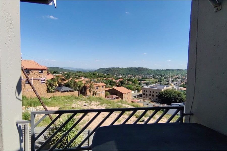 3 Bedroom Property for Sale in Ridgeway Gauteng