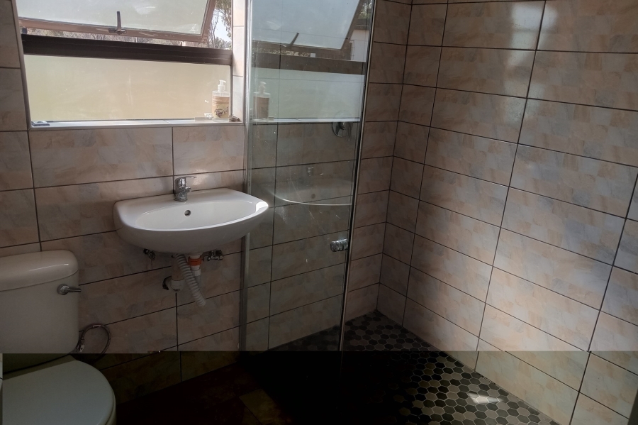 To Let 3 Bedroom Property for Rent in Walker Fruit Farms Gauteng