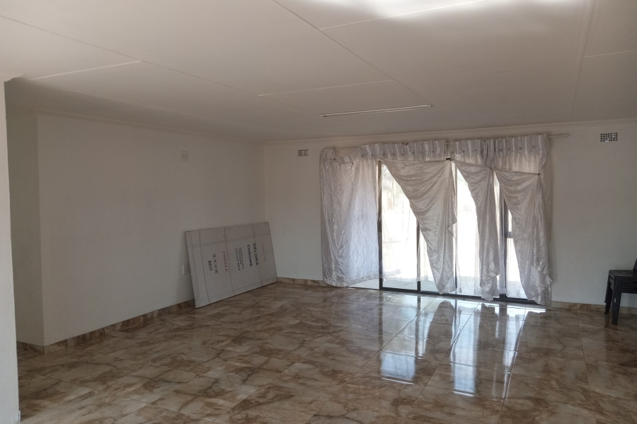 To Let 3 Bedroom Property for Rent in Walker Fruit Farms Gauteng