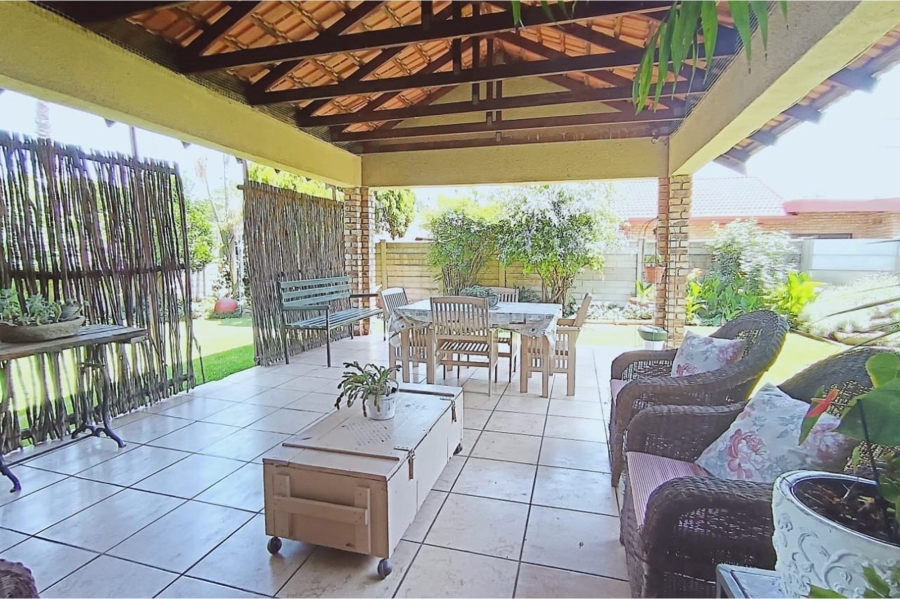 3 Bedroom Property for Sale in Vanderbijlpark SE 6 Gauteng