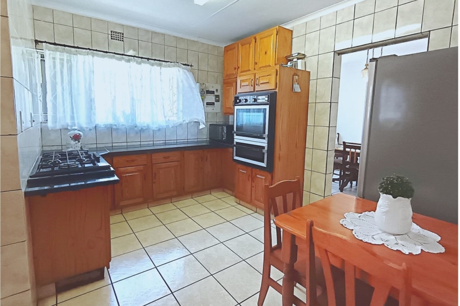 3 Bedroom Property for Sale in Vanderbijlpark SE 6 Gauteng