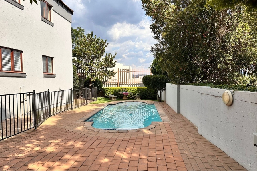 To Let 4 Bedroom Property for Rent in Bryanston Gauteng