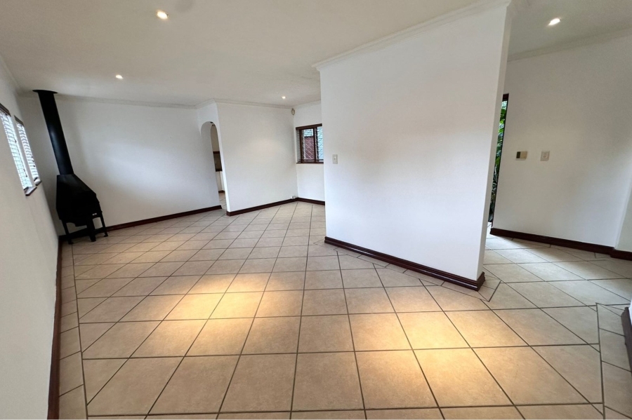 To Let 4 Bedroom Property for Rent in Bryanston Gauteng