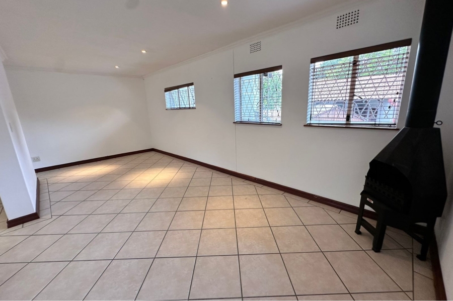 To Let 4 Bedroom Property for Rent in Bryanston Gauteng