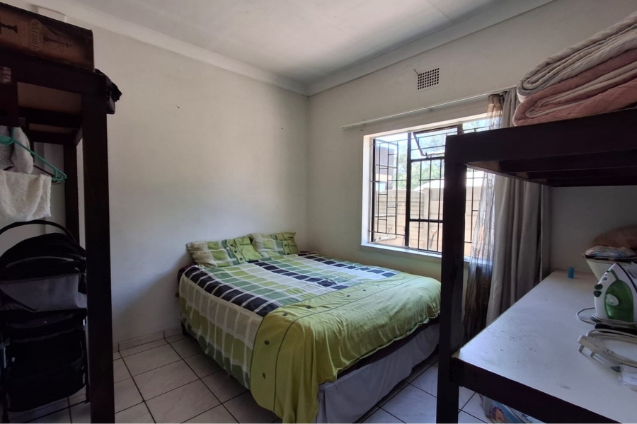 4 Bedroom Property for Sale in Vanderbijlpark Cw 6 Gauteng