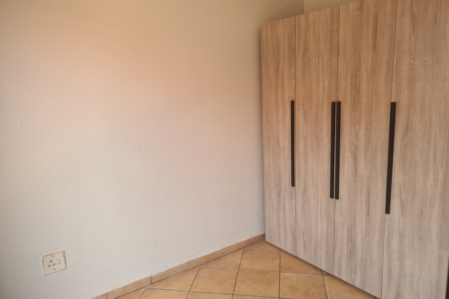 3 Bedroom Property for Sale in Dawn Park Gauteng