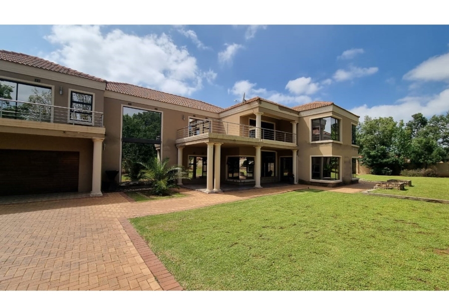 8 Bedroom Property for Sale in Dunnottar Gauteng