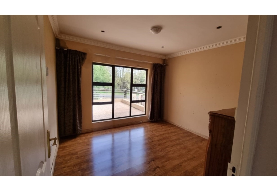 8 Bedroom Property for Sale in Dunnottar Gauteng