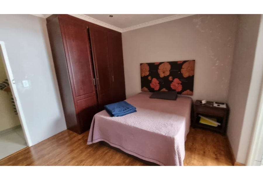 8 Bedroom Property for Sale in Dunnottar Gauteng