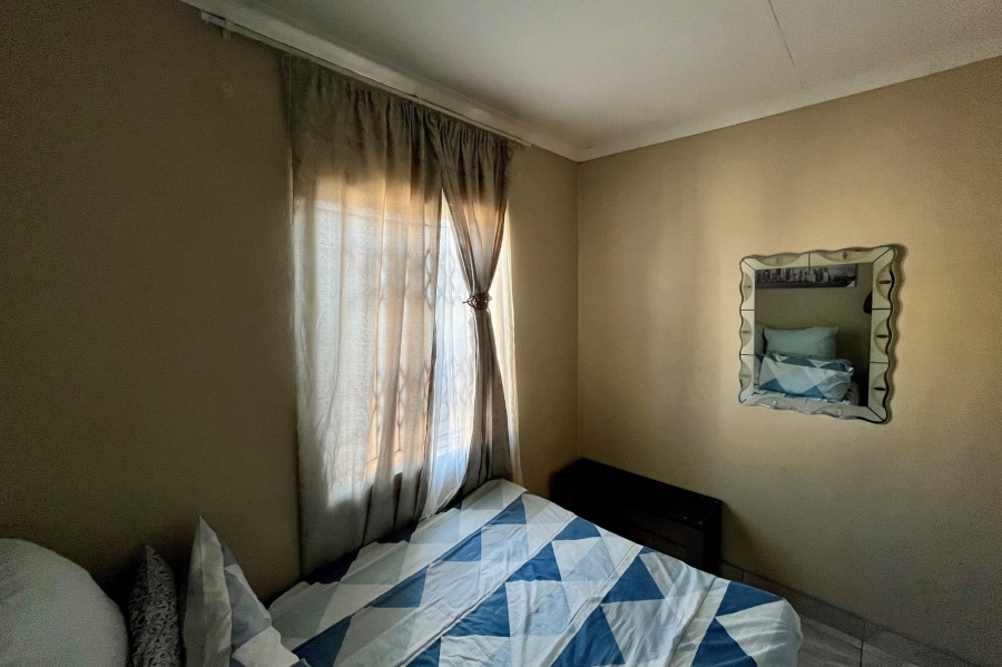 2 Bedroom Property for Sale in Buhle Park Gauteng