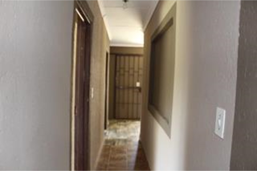 4 Bedroom Property for Sale in Roodekrans Gauteng