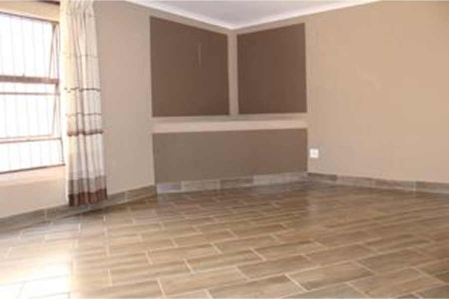 4 Bedroom Property for Sale in Roodekrans Gauteng