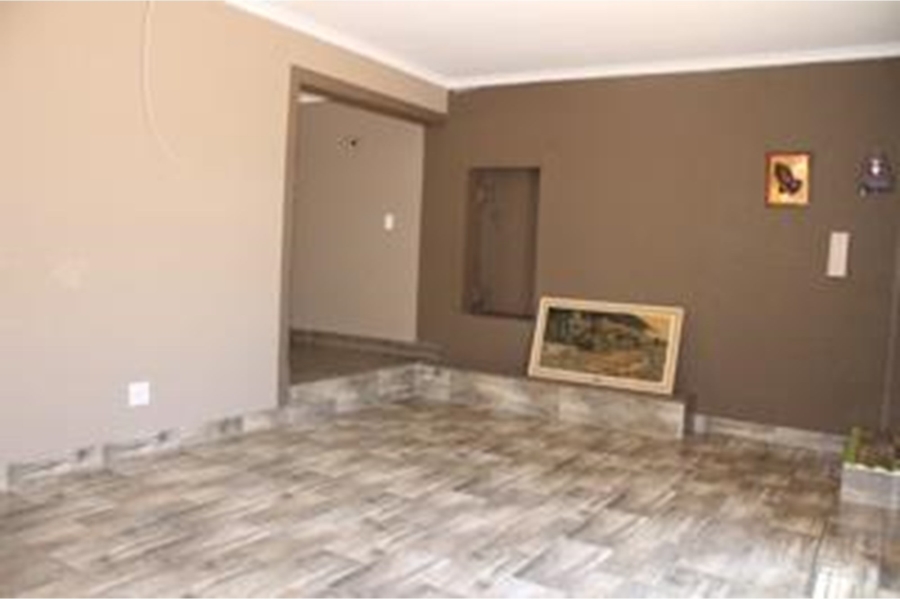 4 Bedroom Property for Sale in Roodekrans Gauteng