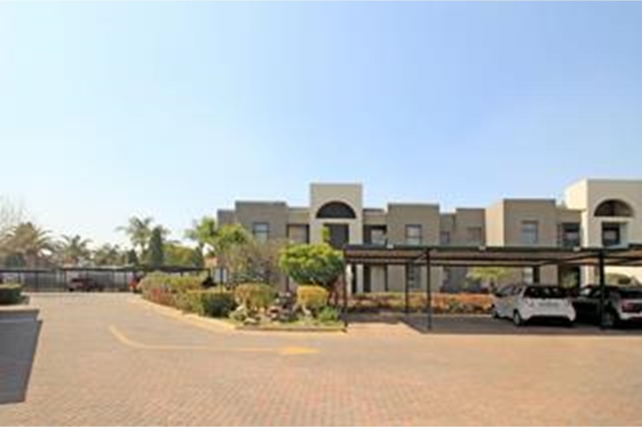 2 Bedroom Property for Sale in Marais Steyn Park Gauteng